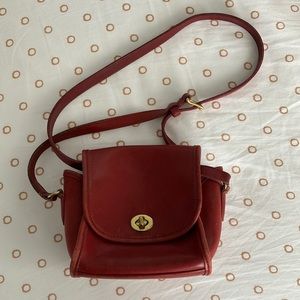 Vintage red coach crossbody bag leather purse gold hardware city turnlock brass